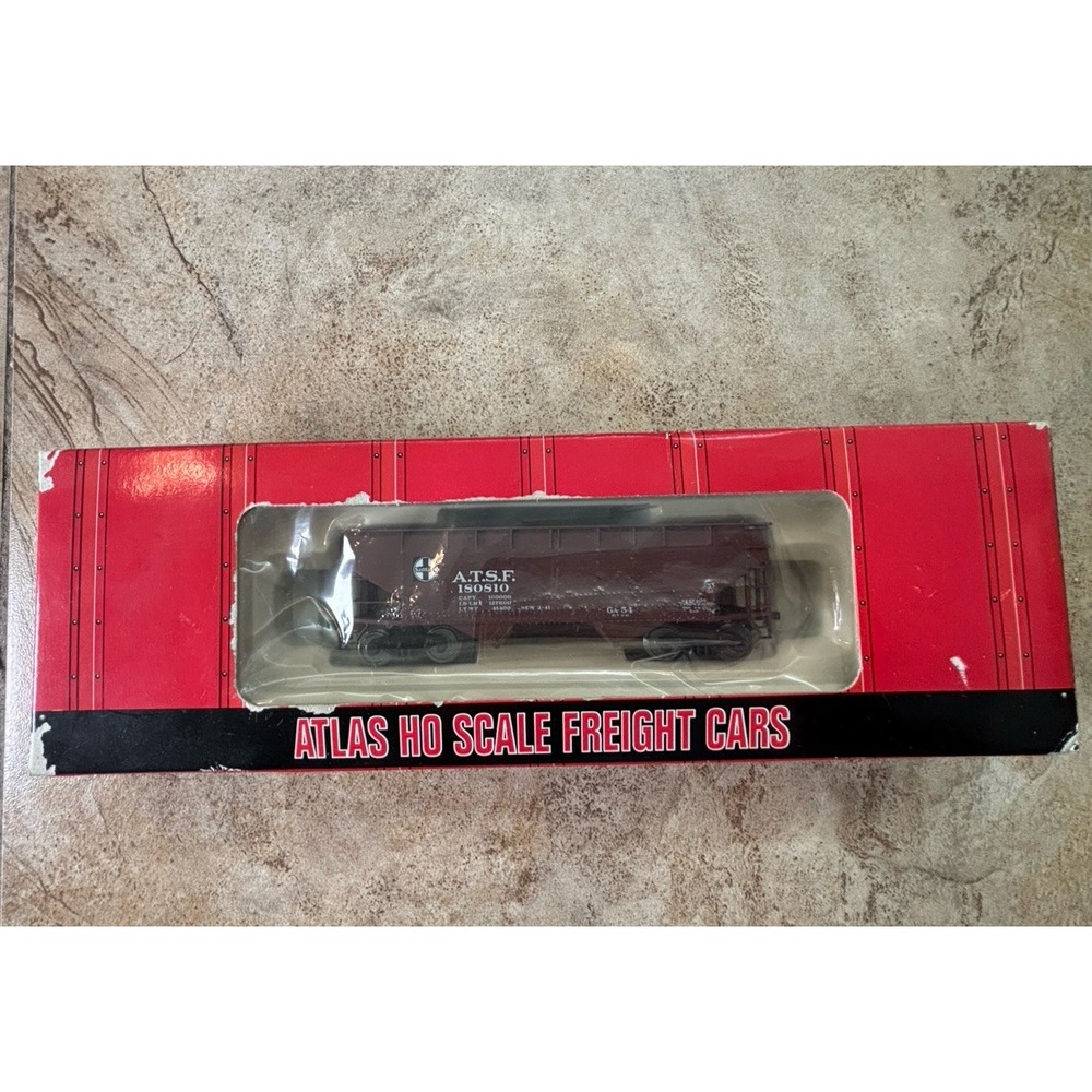 ATLAS # 1855, A.T.S.F. 2 BAY OFFSET SIDE HOPPER CAR, NEW, HO Scale